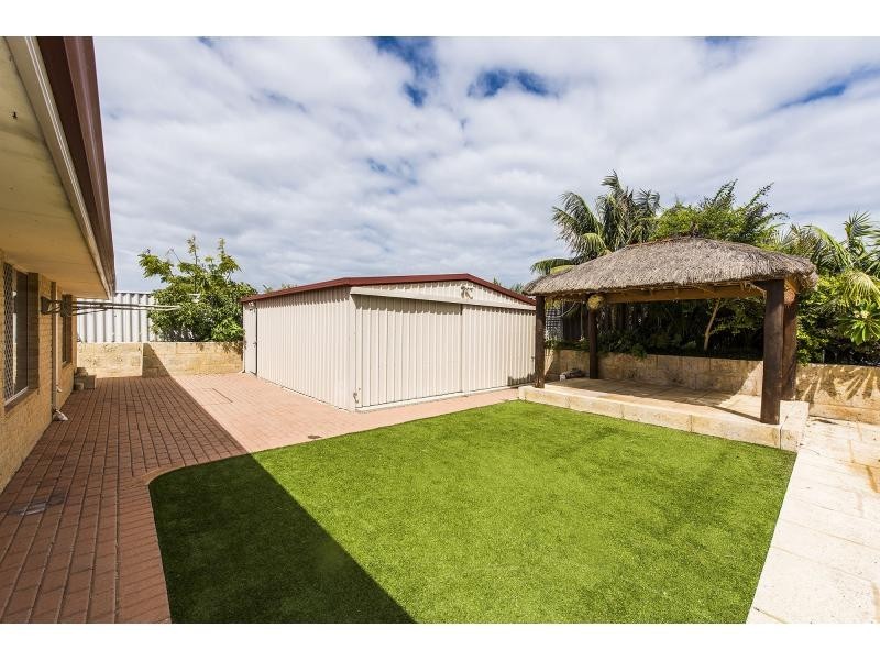 17 Kingsford Court, Port Kennedy WA 6172