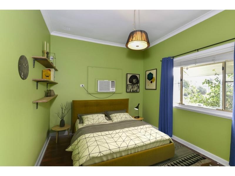 11 Aughton Street, Bayswater WA 6053