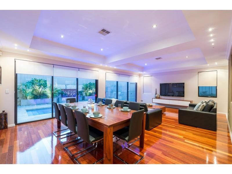 12 Castanet Drive, Madeley WA 6065