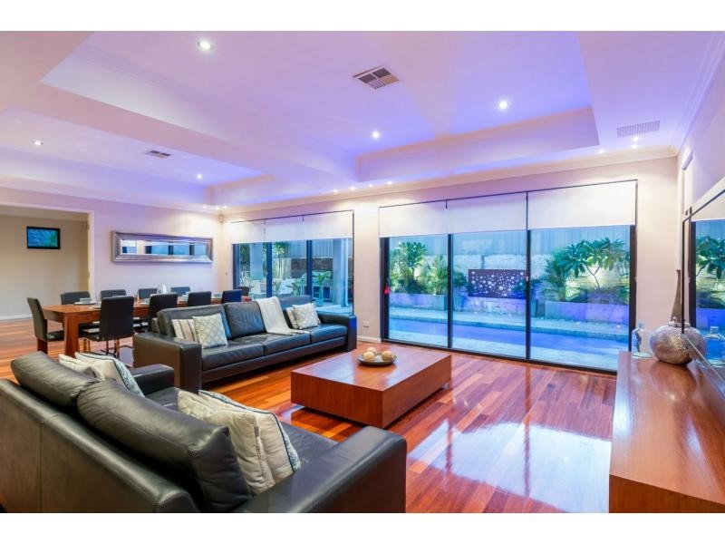 12 Castanet Drive, Madeley WA 6065