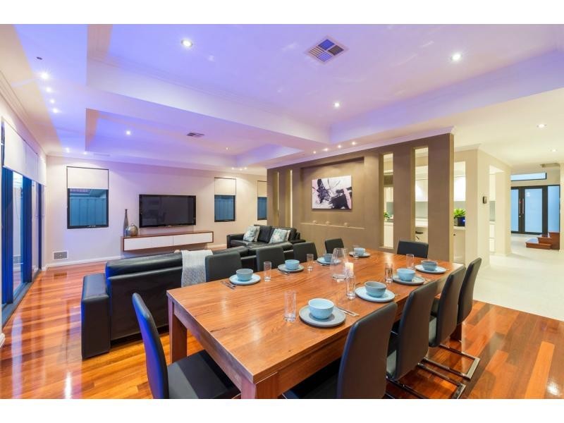 12 Castanet Drive, Madeley WA 6065