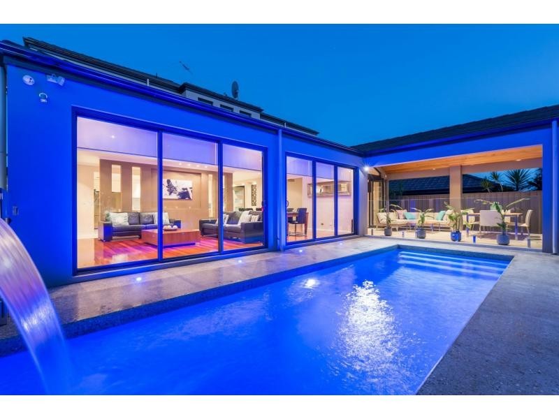 12 Castanet Drive, Madeley WA 6065