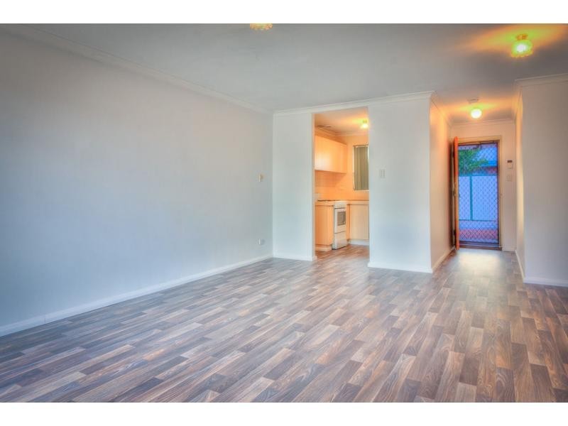 4/37 Mathoura Street, Midland WA 6056