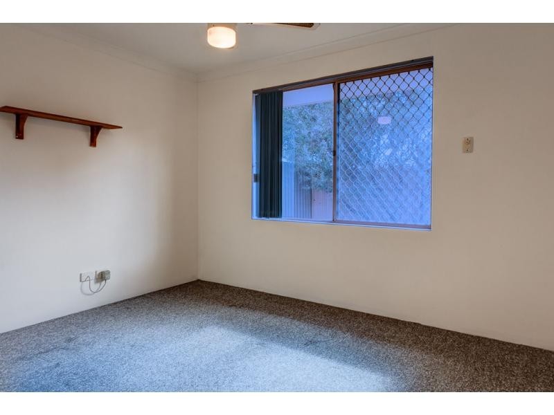 4/37 Mathoura Street, Midland WA 6056