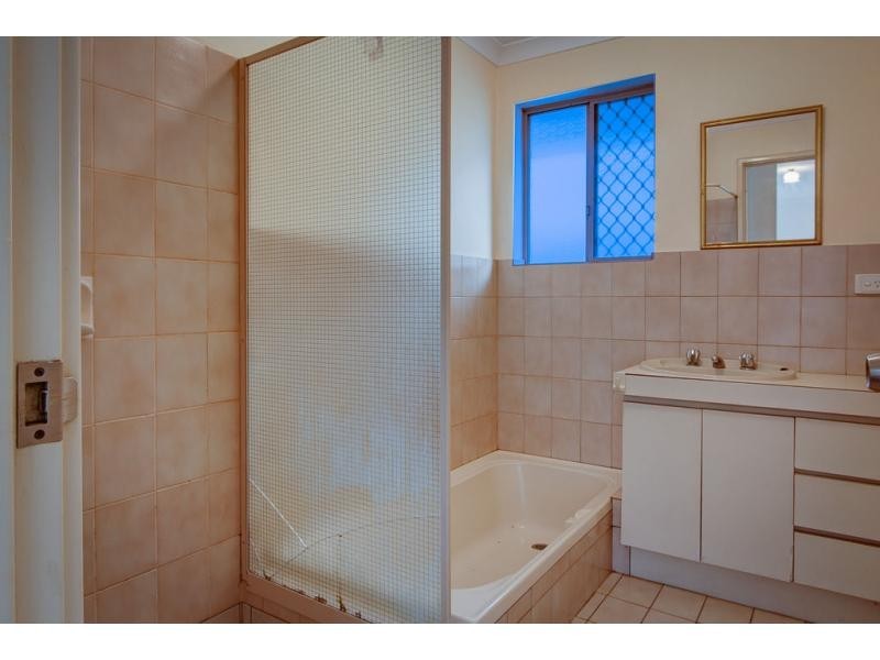 4/37 Mathoura Street, Midland WA 6056