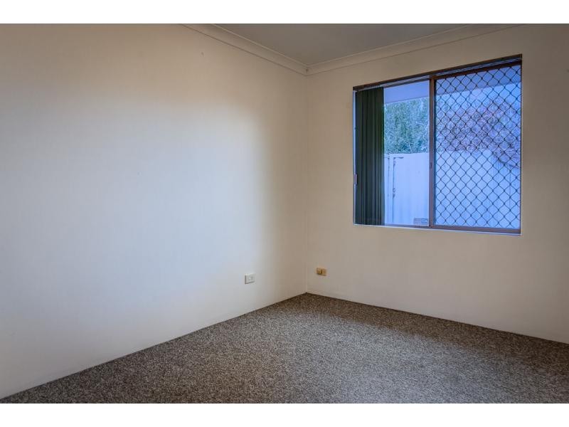 4/37 Mathoura Street, Midland WA 6056
