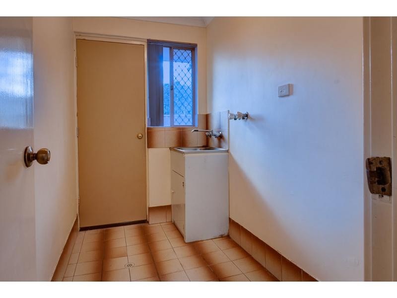 4/37 Mathoura Street, Midland WA 6056