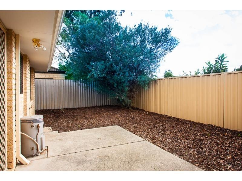 4/37 Mathoura Street, Midland WA 6056