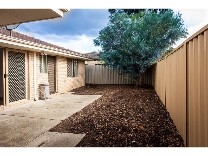 4/37 Mathoura Street, Midland WA 6056
