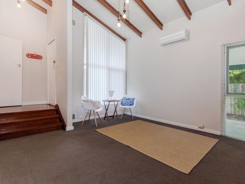 8 Taurus Court, Rockingham WA 6168