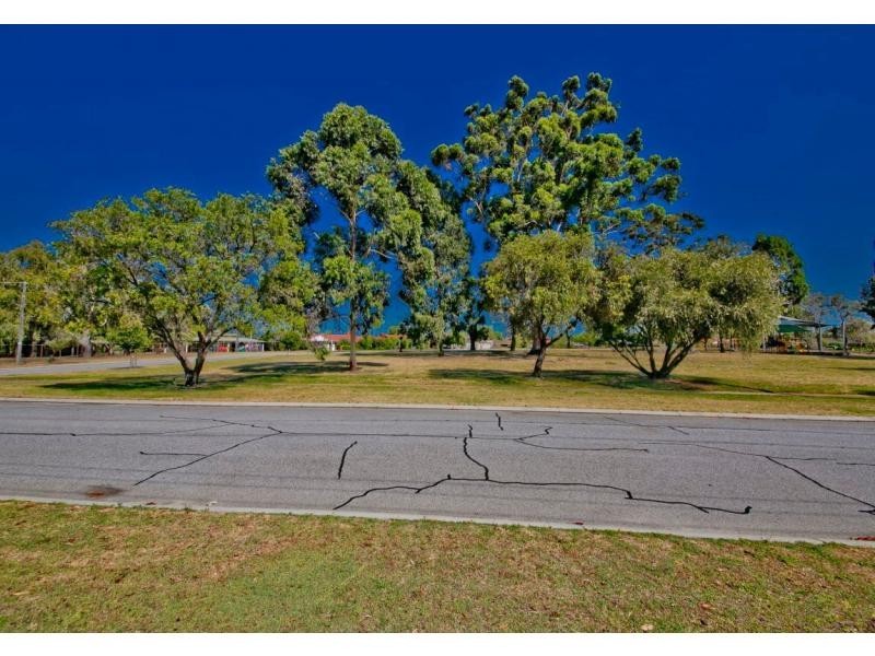 24 Seabrook Street, Dianella WA 6059