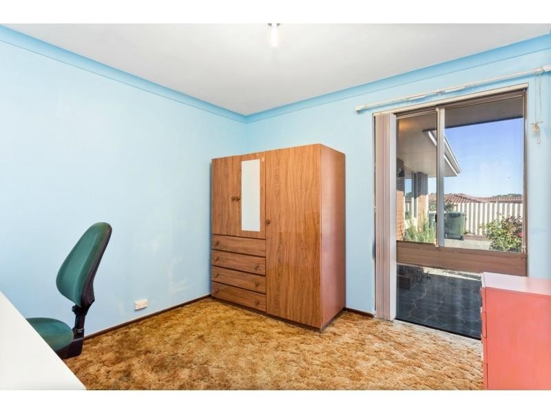 9 New Cross Road, Kingsley WA 6026