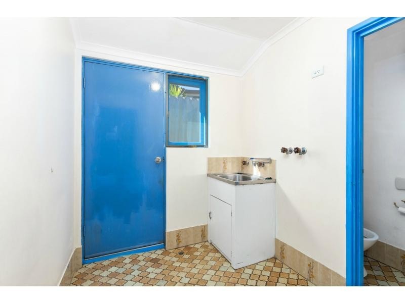 9 New Cross Road, Kingsley WA 6026