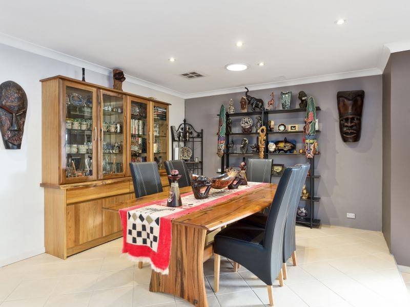 6 Waigen Place, South Lake WA 6164