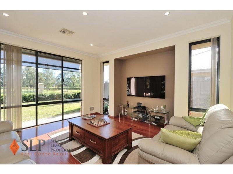 3 Carmen Circuit, The Vines WA 6069