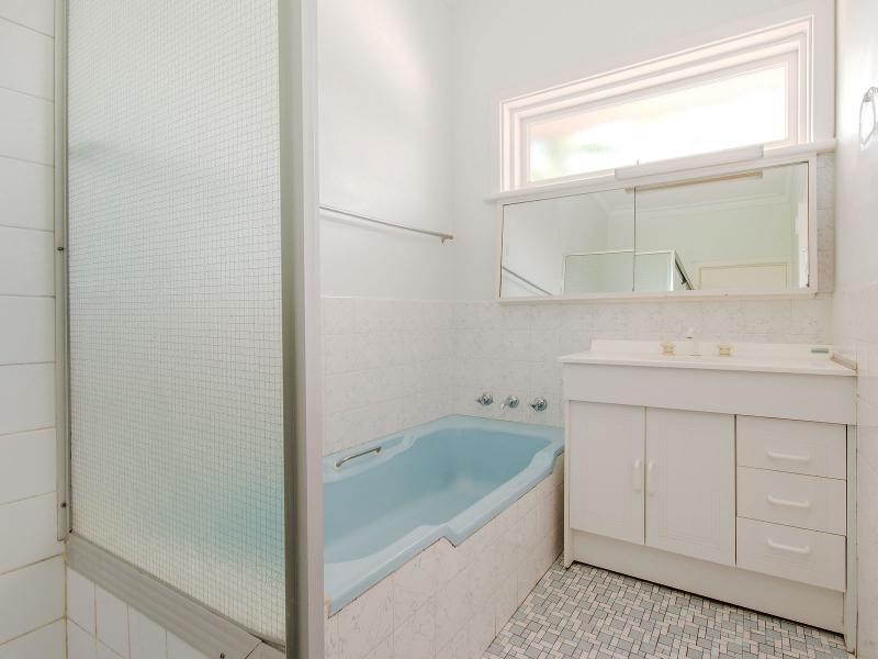 14 Dolphin Road, Safety Bay WA 6169