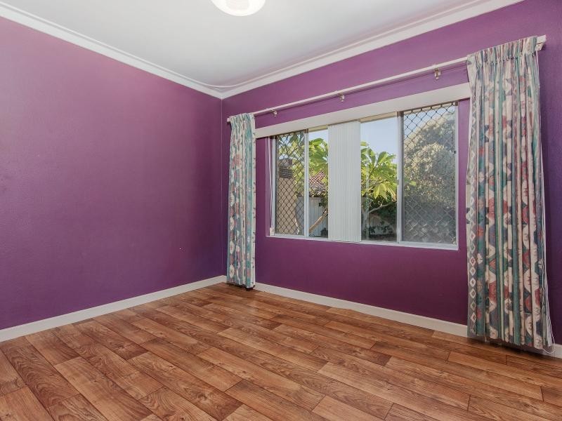 14 Dolphin Road, Safety Bay WA 6169