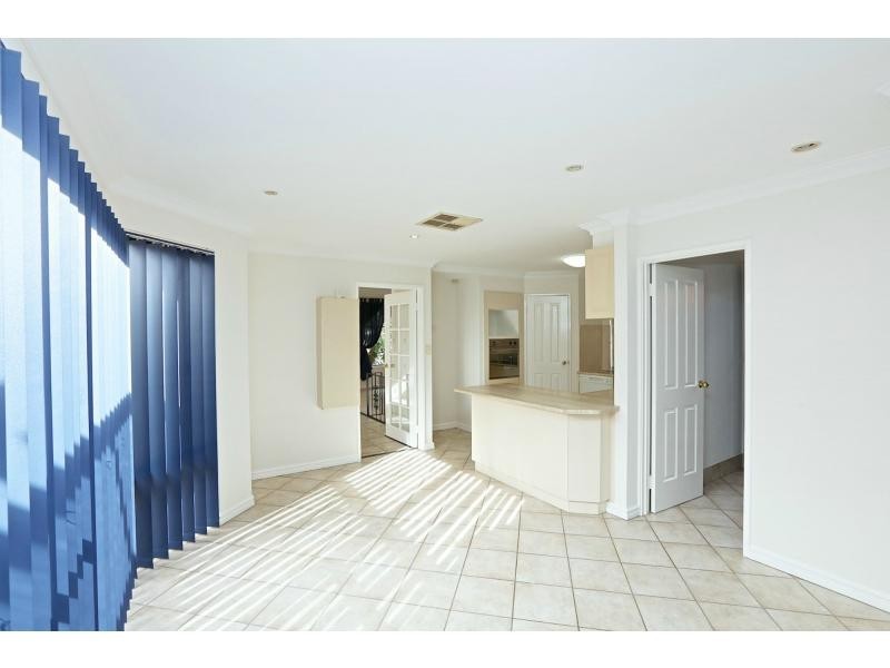 77 Edgecumbe Street, Como WA 6152