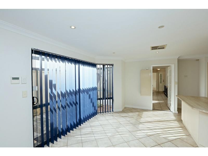 77 Edgecumbe Street, Como WA 6152