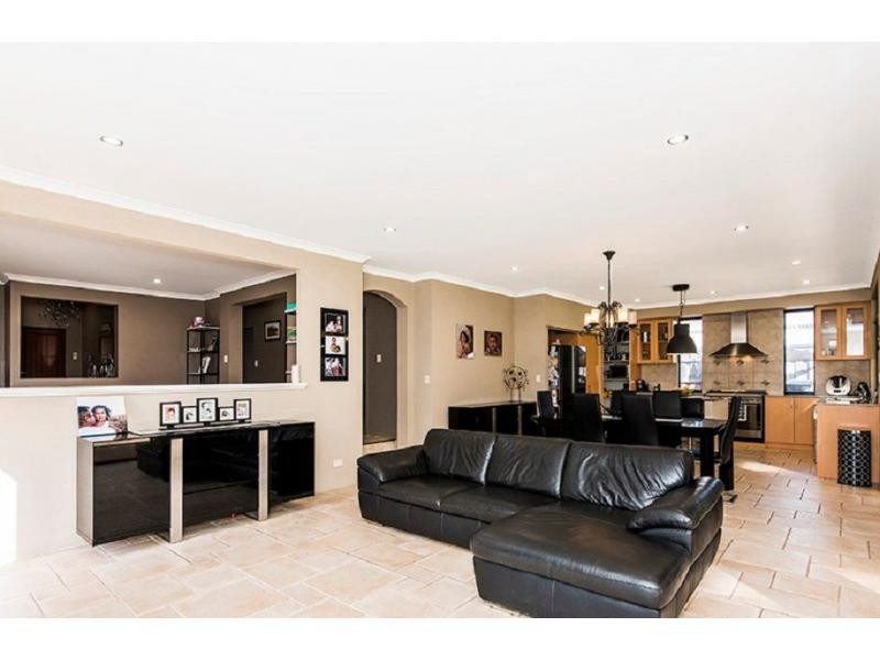 106 Charlottes Vista, Ellenbrook WA 6069