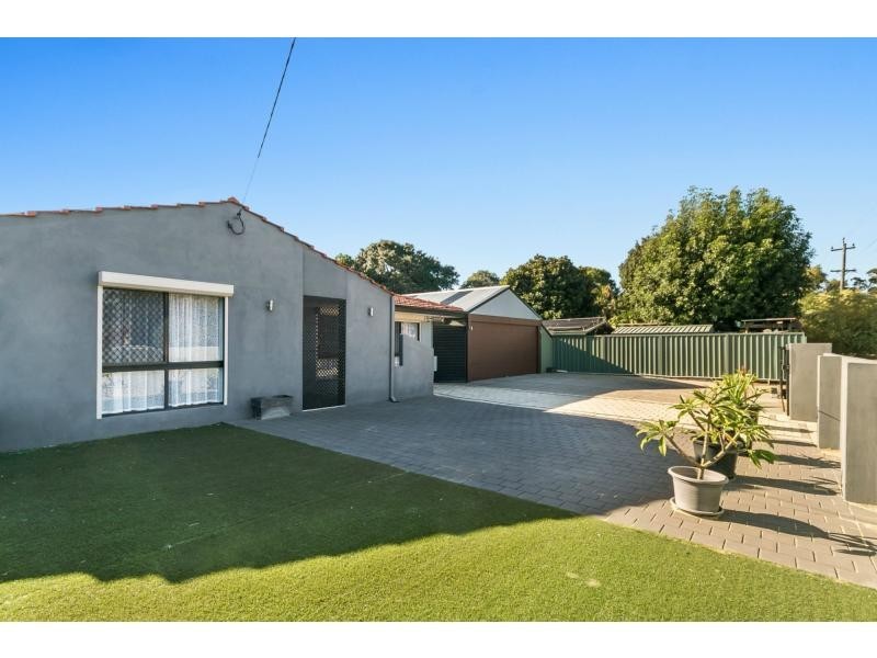 5 Girraween Street, Armadale WA 6112