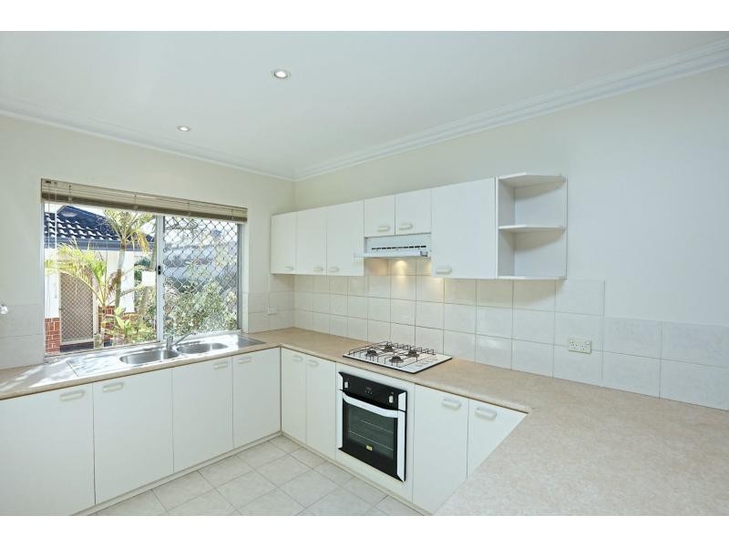 1/5 Villiers Street, Yokine WA 6060