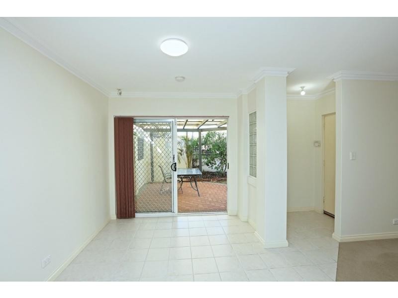 1/5 Villiers Street, Yokine WA 6060
