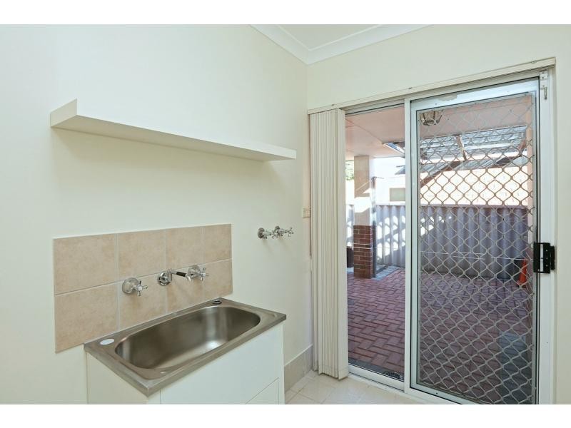 1/5 Villiers Street, Yokine WA 6060