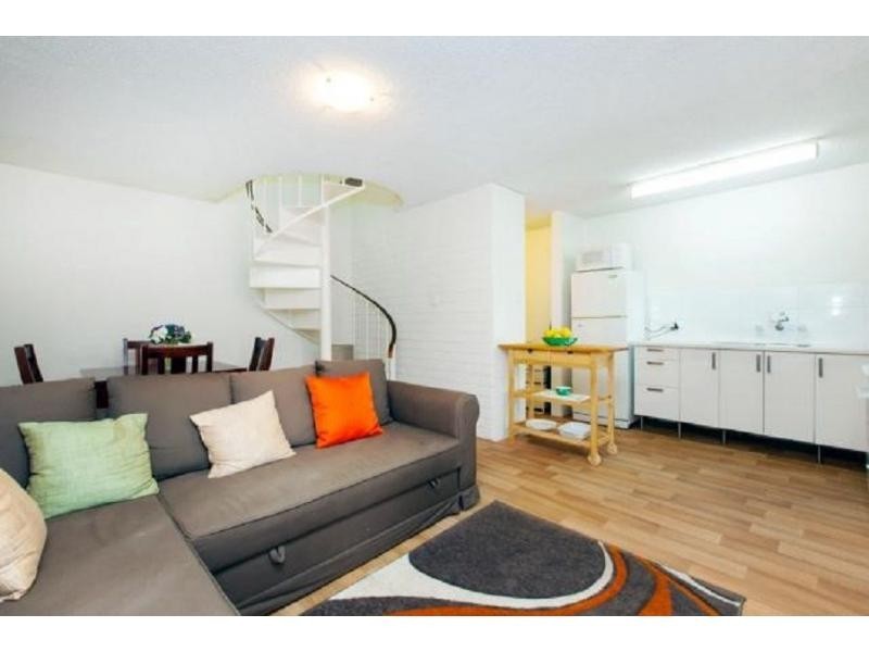 9/246 Flinders Street, Yokine WA 6060