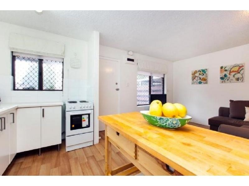 9/246 Flinders Street, Yokine WA 6060