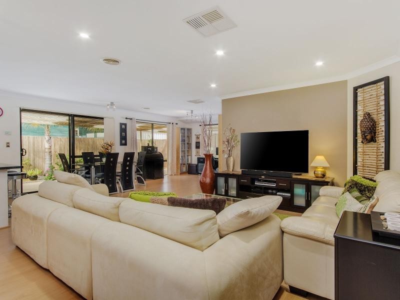 61 Merida Loop, Port Kennedy WA 6172