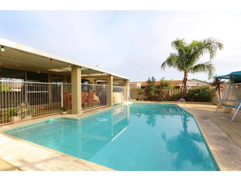 28 Glencairn Way, Parkwood WA 6147