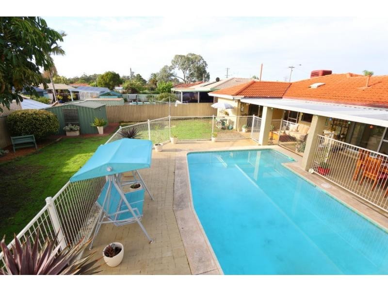 28 Glencairn Way, Parkwood WA 6147