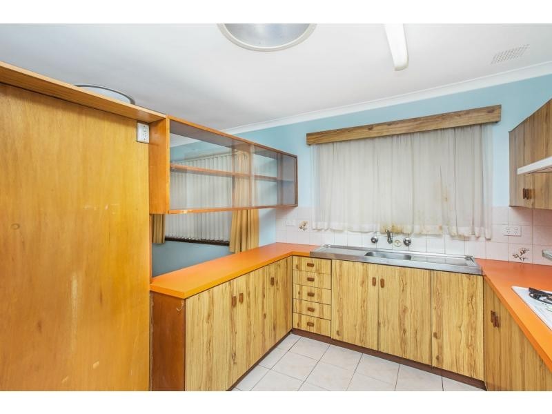 42A Westfield Road, Kelmscott WA 6111