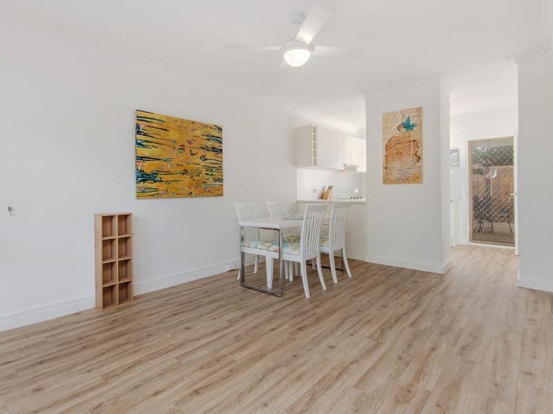 9/8 Payne Street, Shoalwater WA 6169