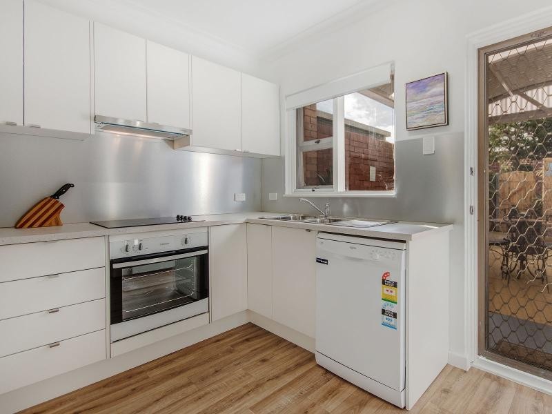 9/8 Payne Street, Shoalwater WA 6169