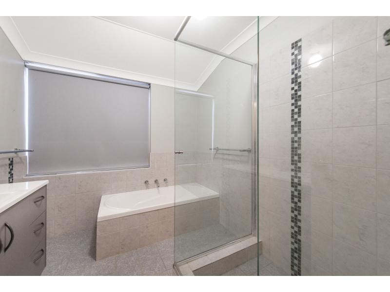 8 Corrigan Rise, Wungong WA 6112