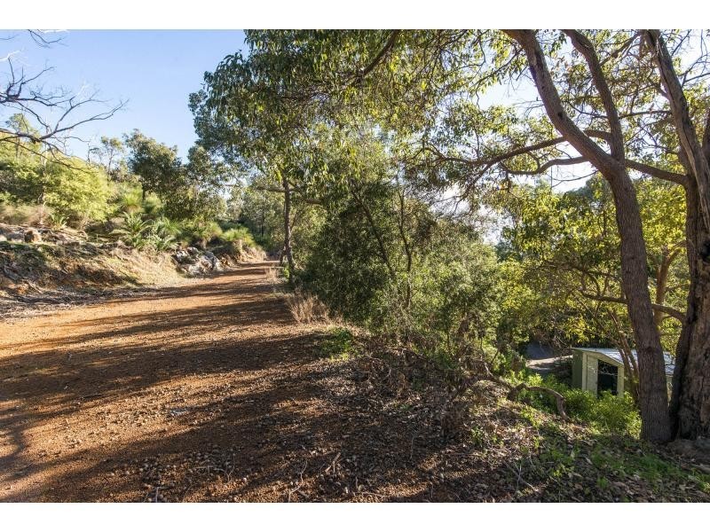 8 Corrigan Rise, Wungong WA 6112