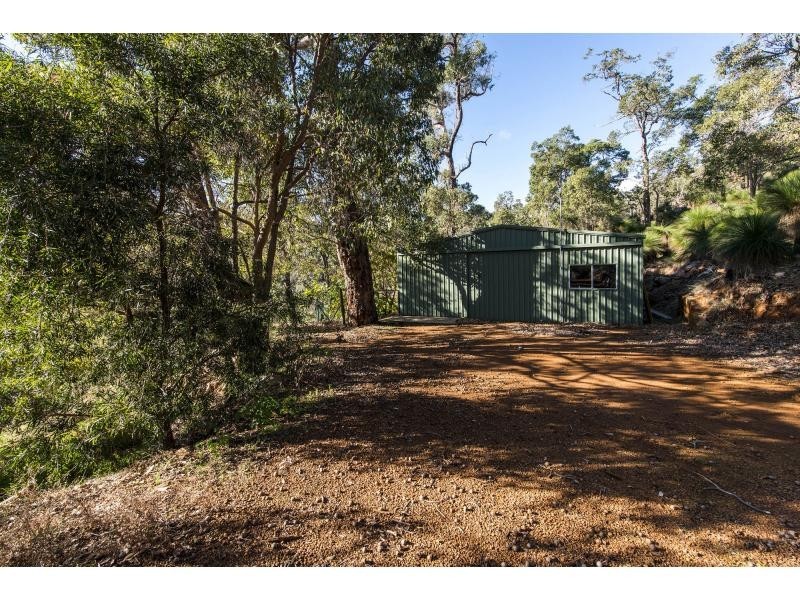 8 Corrigan Rise, Wungong WA 6112