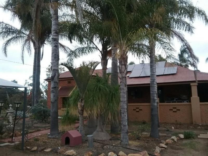 35 Hunt Road, Beverley WA 6304