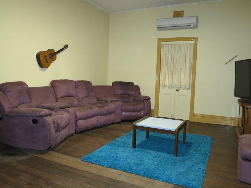 35 Hunt Road, Beverley WA 6304