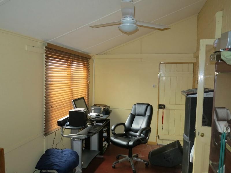 35 Hunt Road, Beverley WA 6304