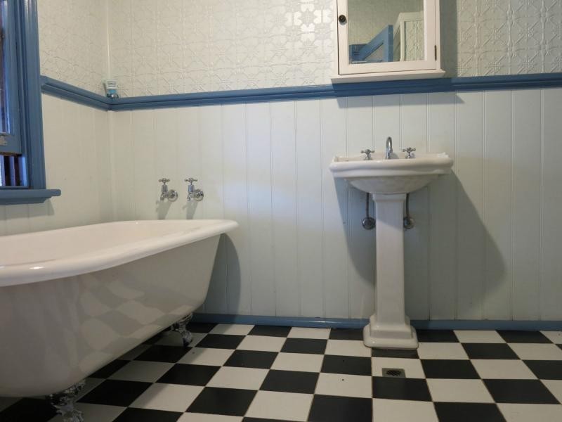 35 Hunt Road, Beverley WA 6304