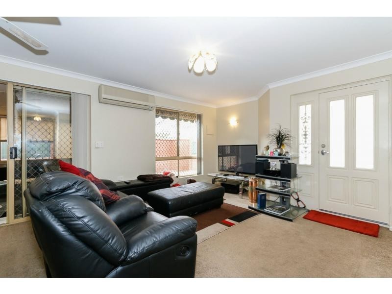 2/4 Mills Street, Bentley WA 6102