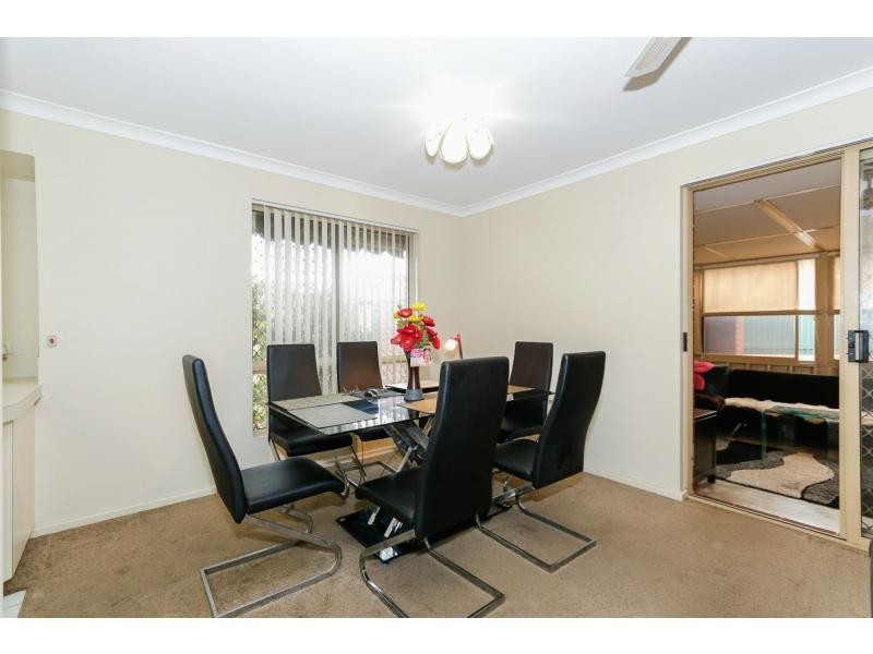 2/4 Mills Street, Bentley WA 6102
