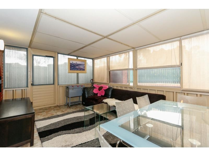 2/4 Mills Street, Bentley WA 6102