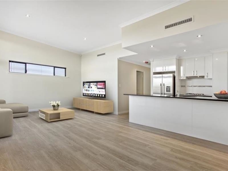 99 Bordeaux Lane, Ellenbrook WA 6069