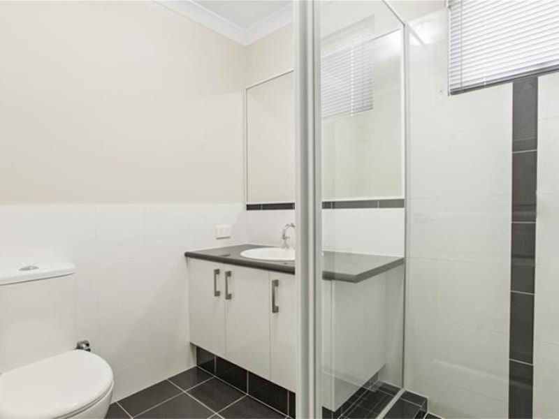 99 Bordeaux Lane, Ellenbrook WA 6069