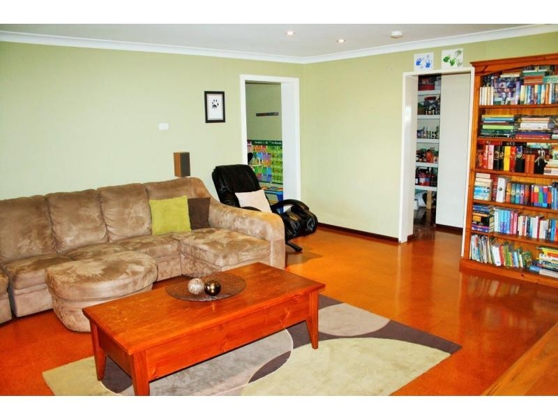 17 Nerida Way, Parkwood WA 6147