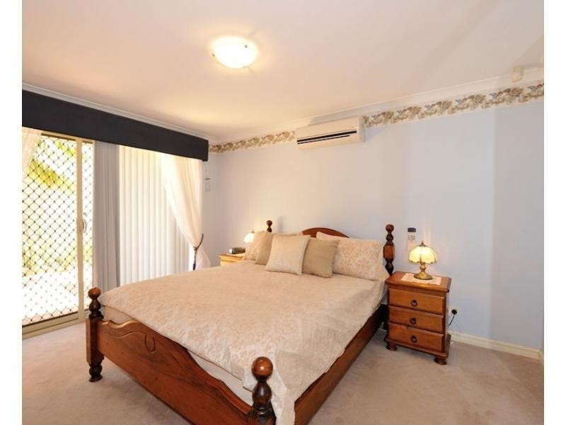 40 Pollard Way, Warnbro WA 6169